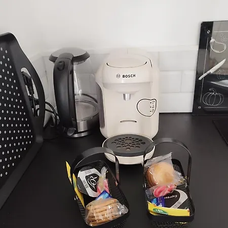 Studio Avec Terrasse * ברסט