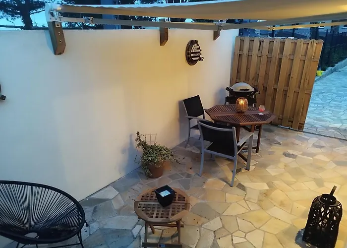 Studio Avec Terrasse * Brest